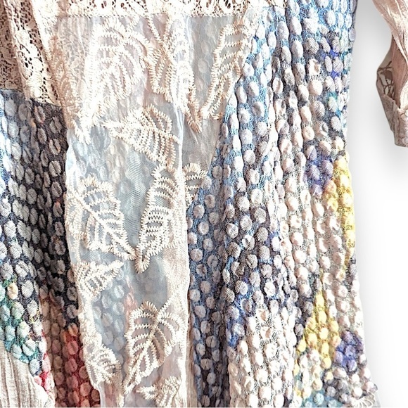 Minkas Sophia Duster with Beautiful Pink Lace and Patchwork Design - Picture 7 of 11